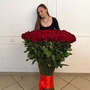 Букет 329 высокие розы