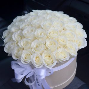 41 роза в коробке